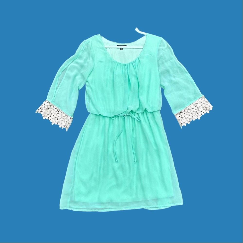Sz L-Mint green chiffon dress with lace daisy sleeves. Purchased on ModCloth